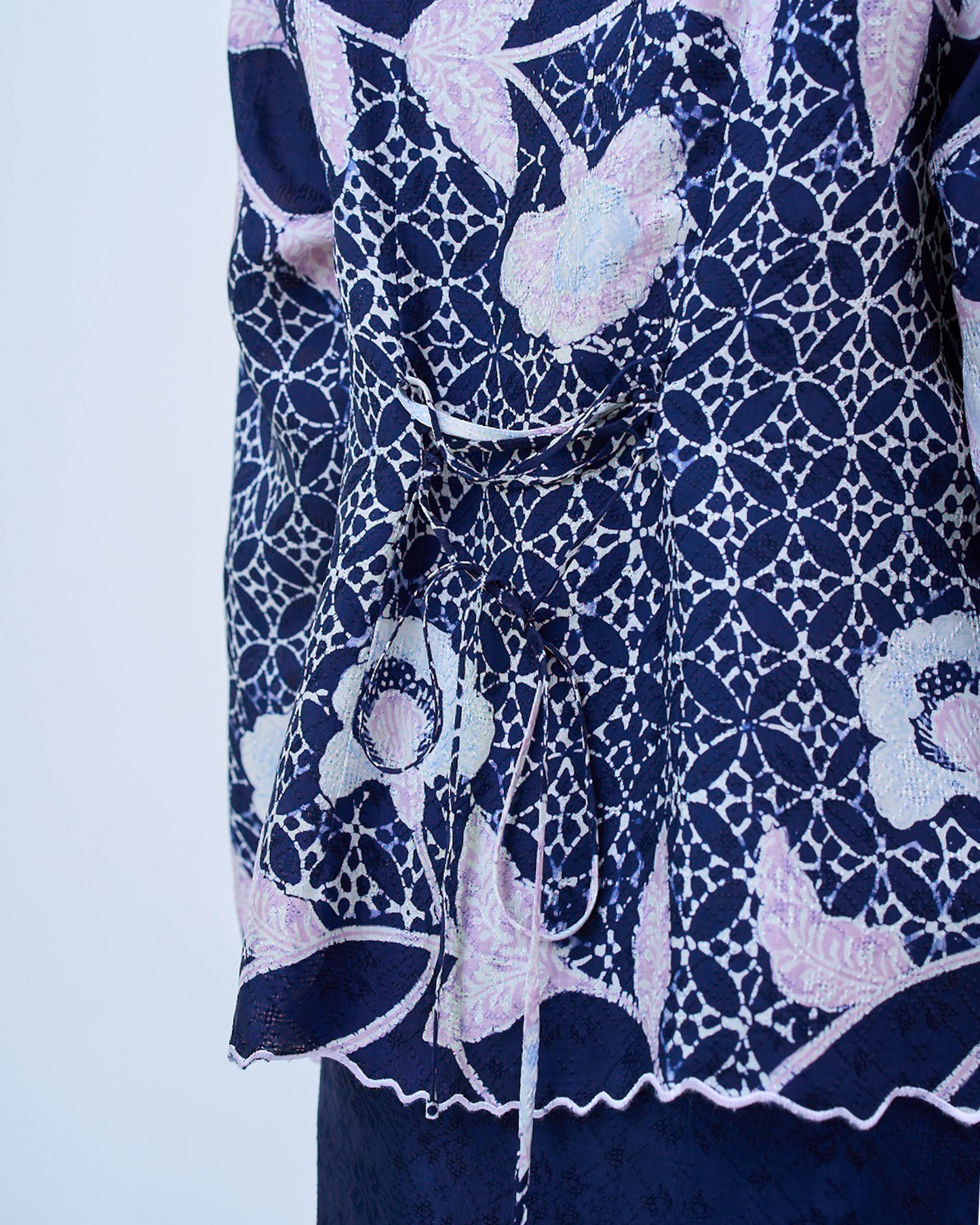 Airis Kutu Baru in Blue