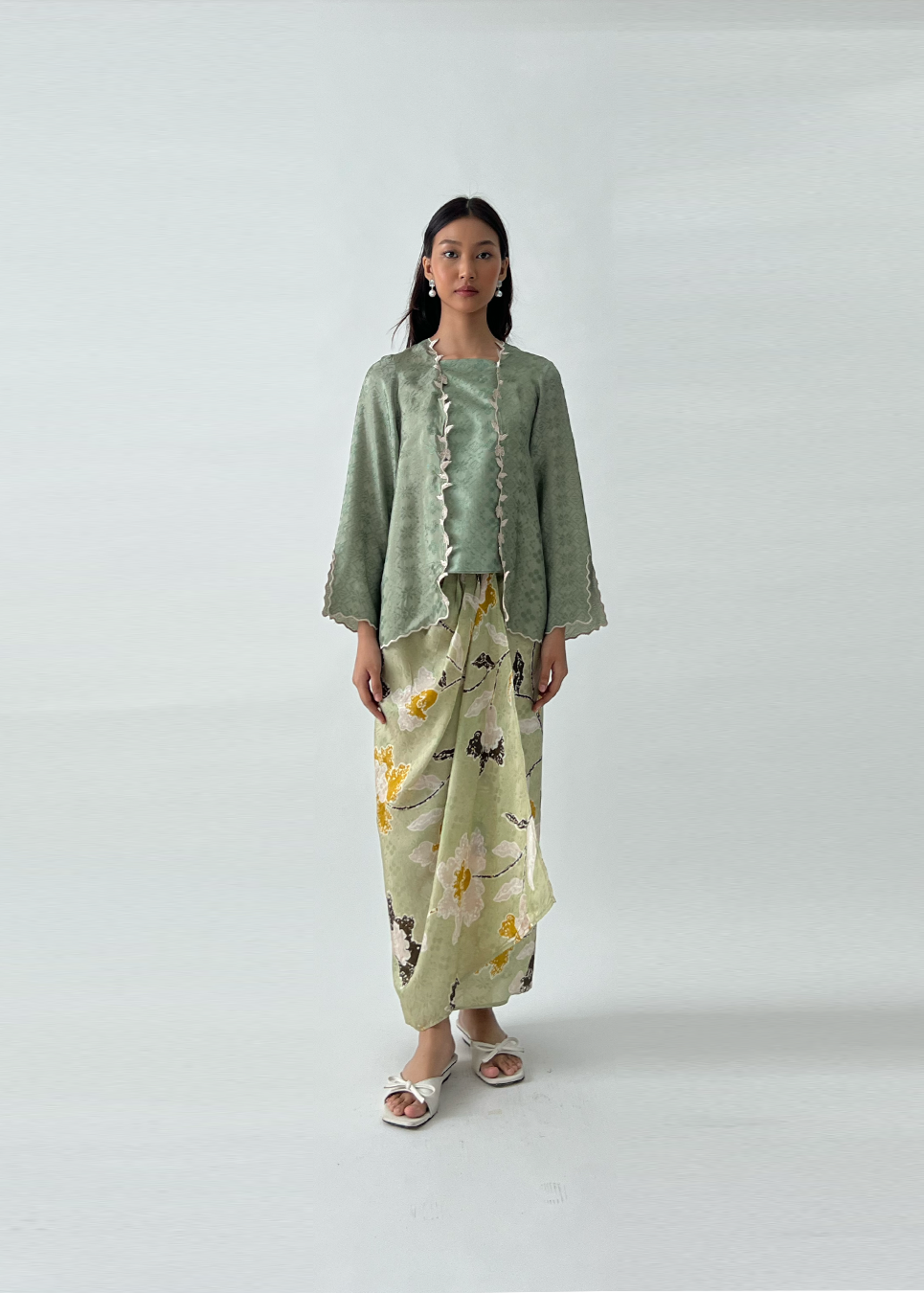 Kutu Baru AIRIS (05-141 GRN)