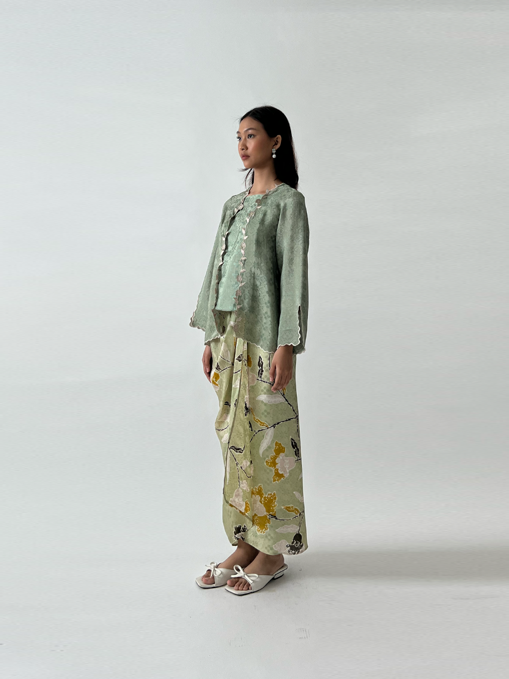 Kutu Baru AIRIS (05-141 GRN)