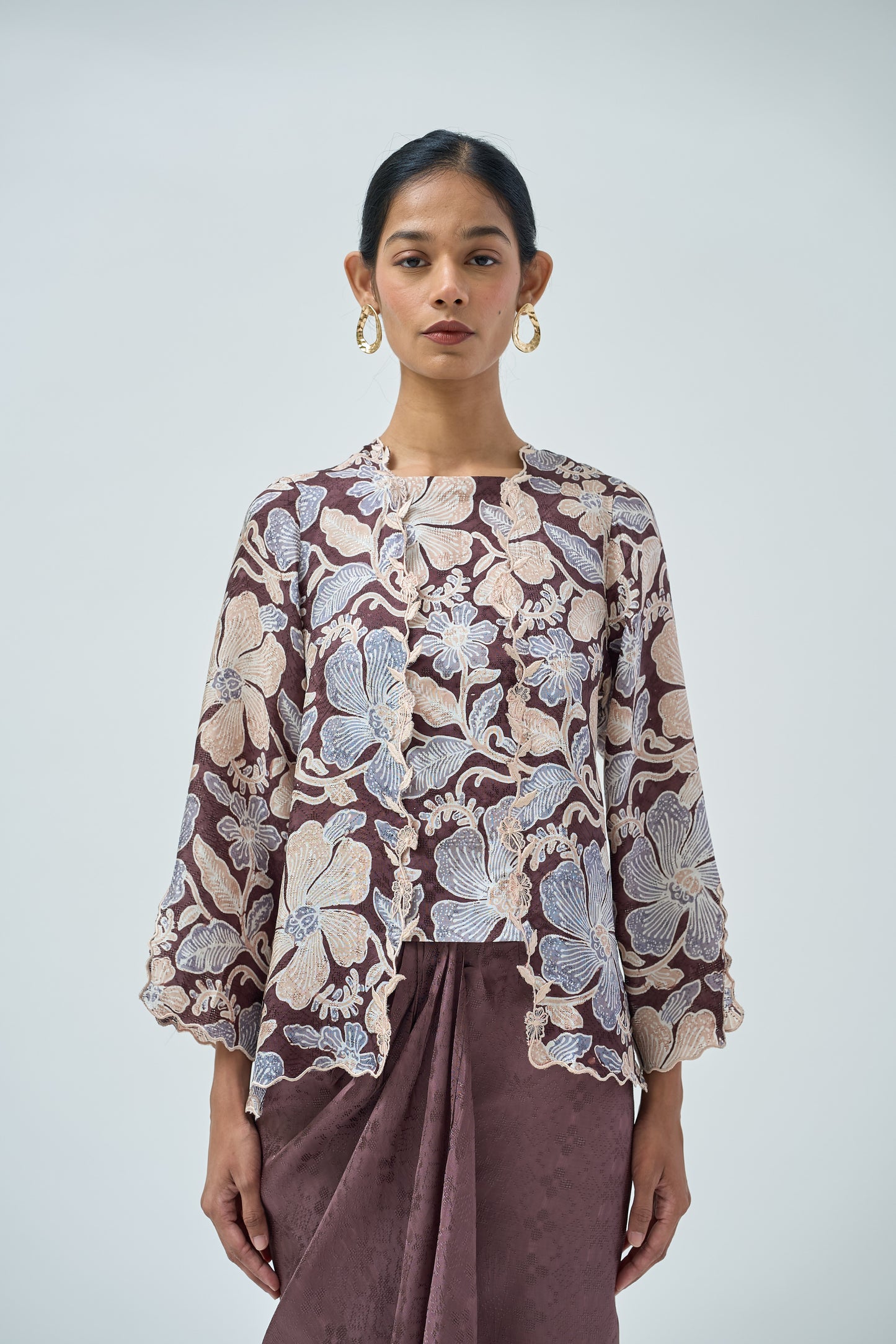 Airis Kutu Baru in Brown