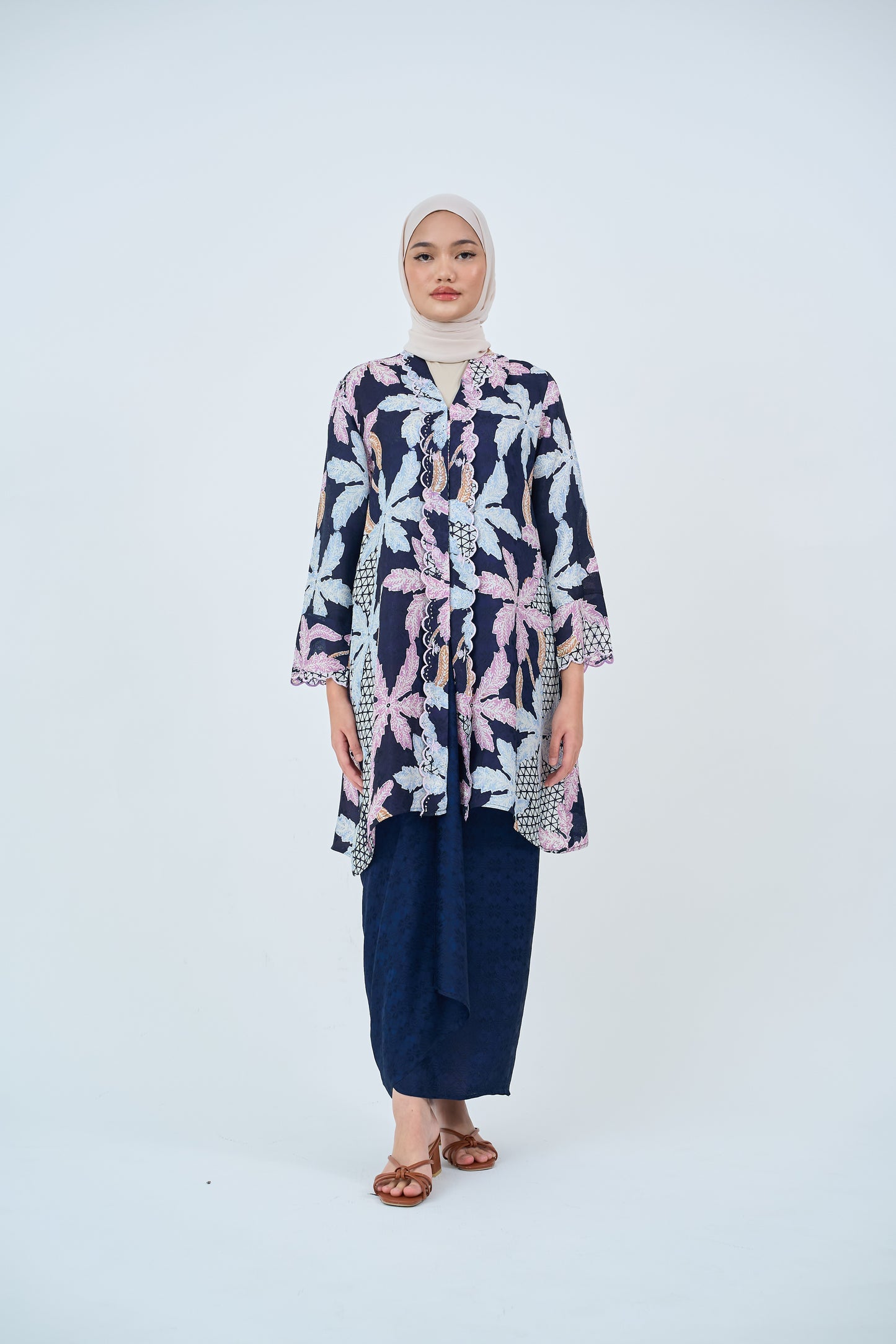 Kebarung Moden WARDAH