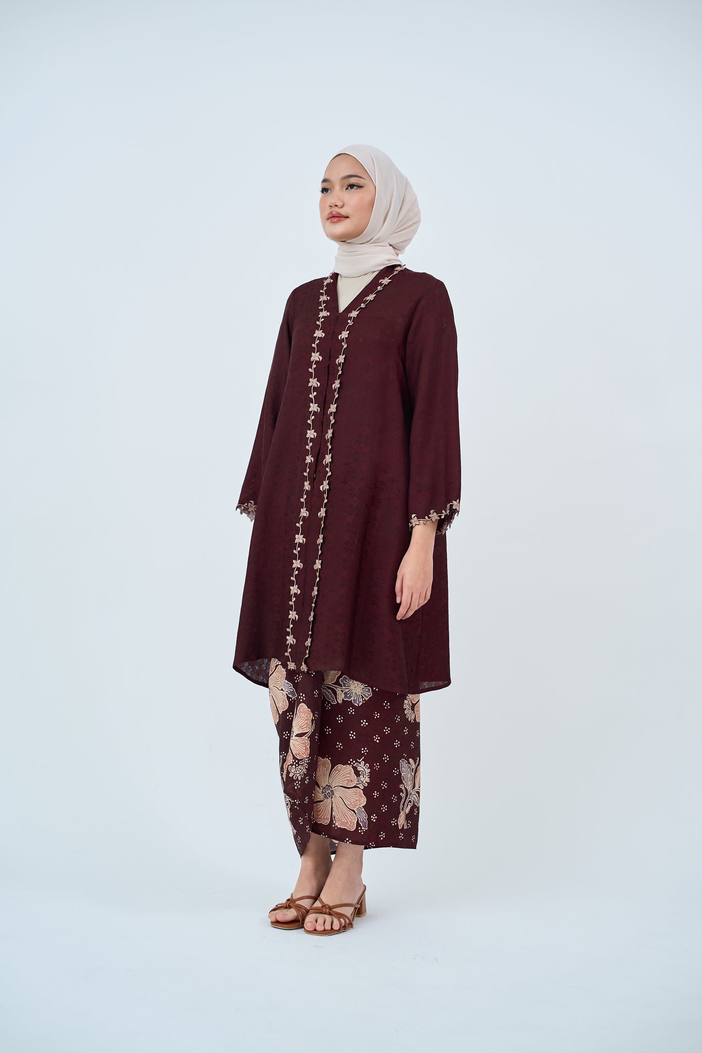 Kebarung Moden WARDAH