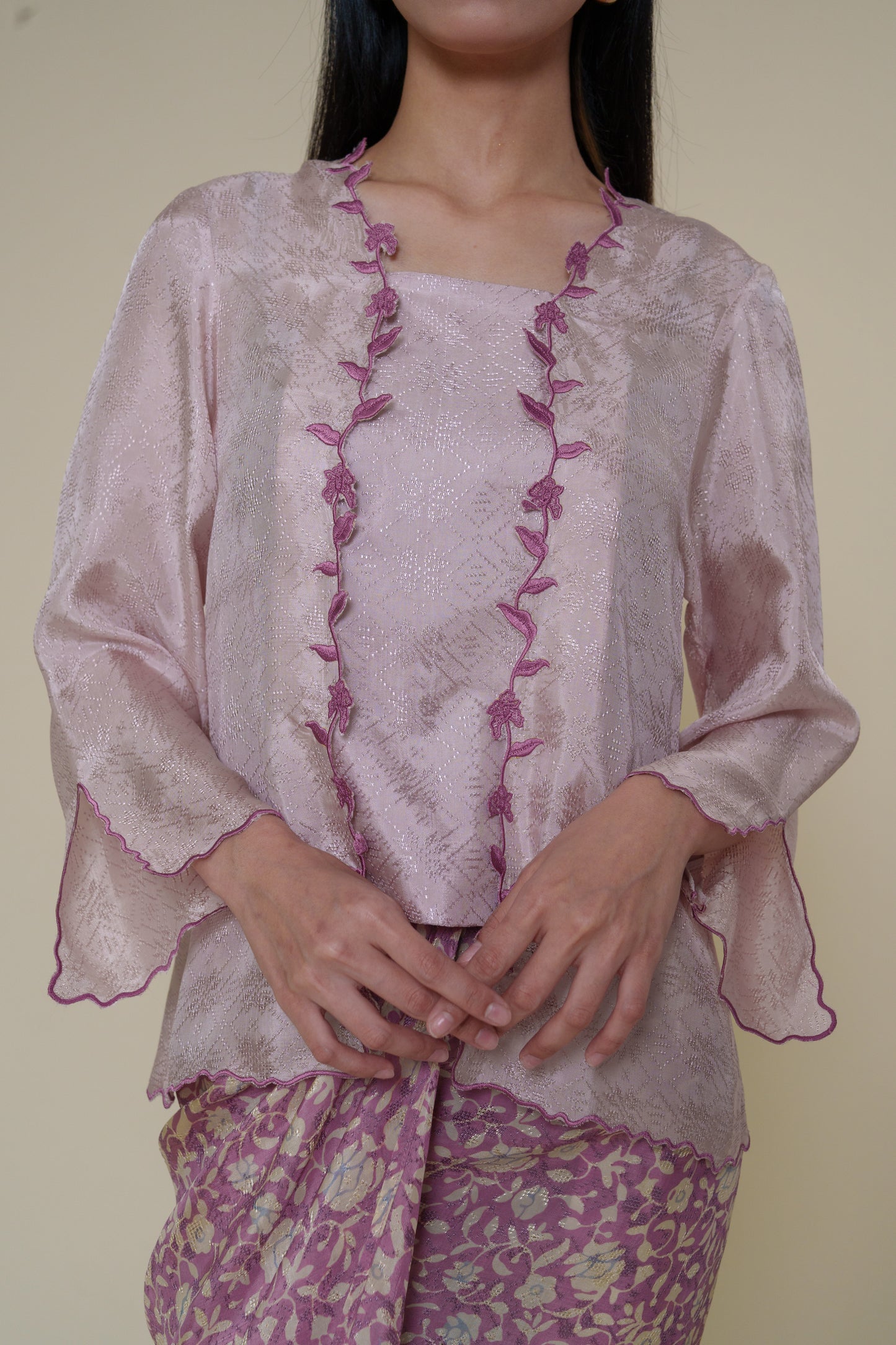 Kutu Baru AIRIS (05-31-PNK)