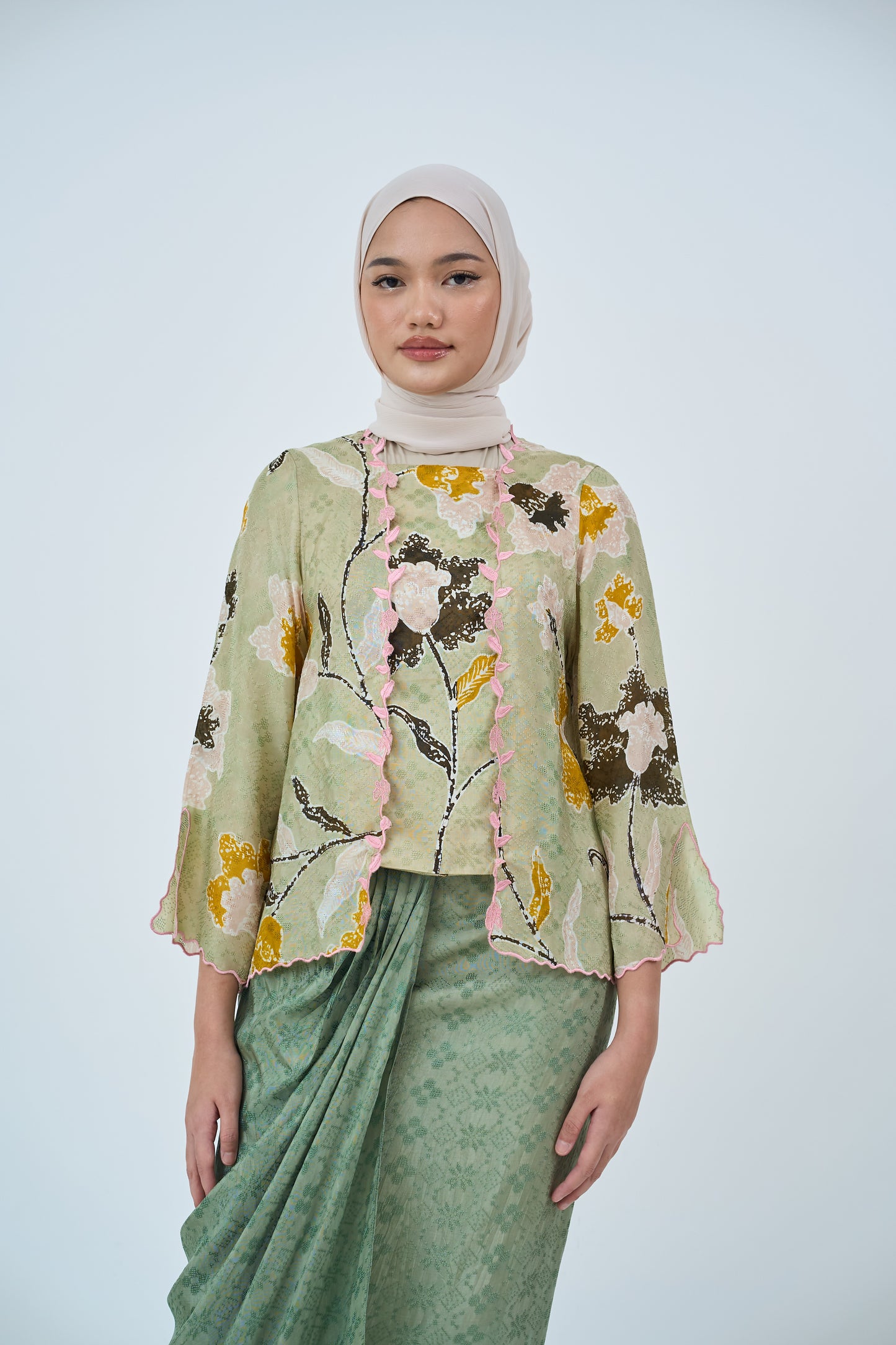 Kutu Baru AIRIS (05-100 GRN)