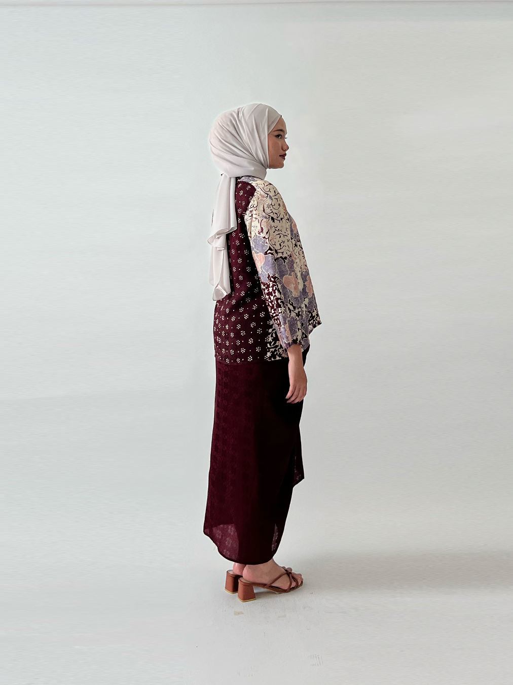 Kebarung Moden WARDAH PENDEK (05-324 MRN)