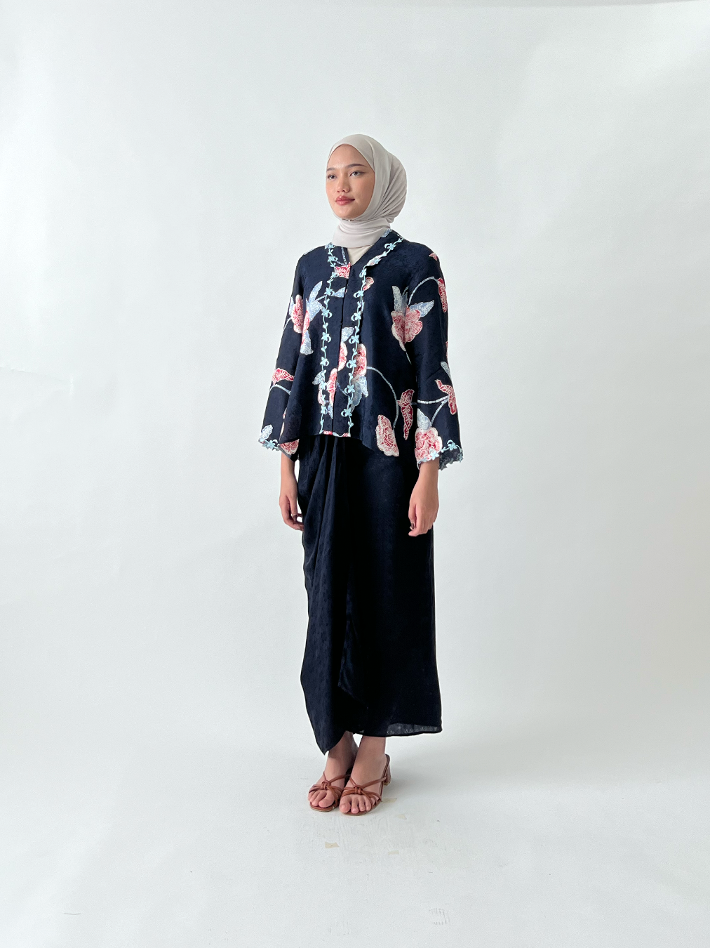 Kebarung Moden WARDAH PENDEK (05-325 BLU)