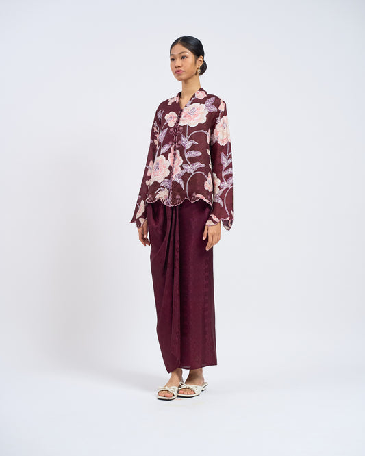 Delia Kurung Pendek in Burgundy