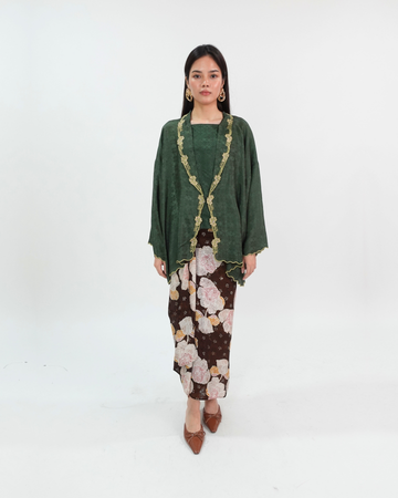 Khairin Kebaya pendek in Green