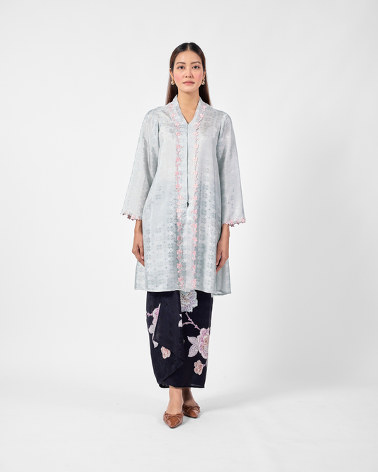 Wardah Kebarung in Blue