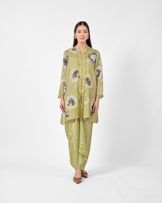 Wardah Kebarung in Green