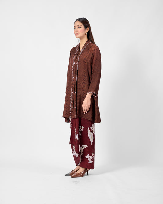 Wardah Kebarung  in Brown