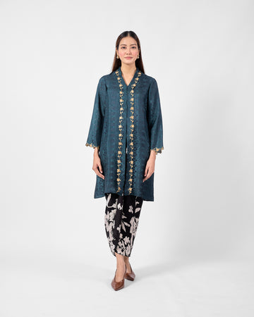 Wardah Kebarung in Green