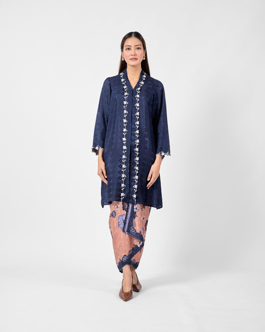 Wardah Kebarung in Blue