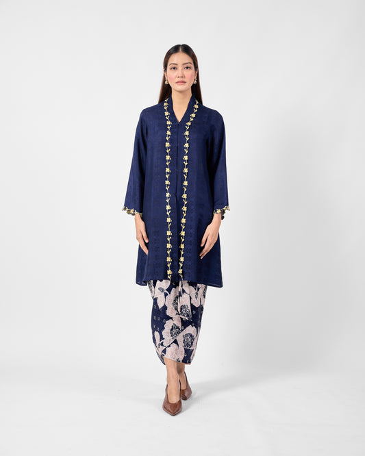 Wardah Kebarung in Blue