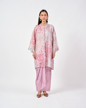 Khadeeja Kebarung in Pink