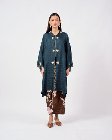 Khadeeja Kebarung in Green