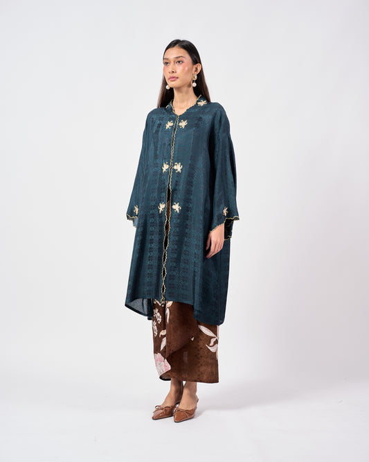 Khadeeja Kebarung in Green