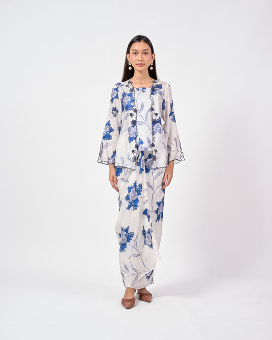 Airis Kebaya Pendek in White