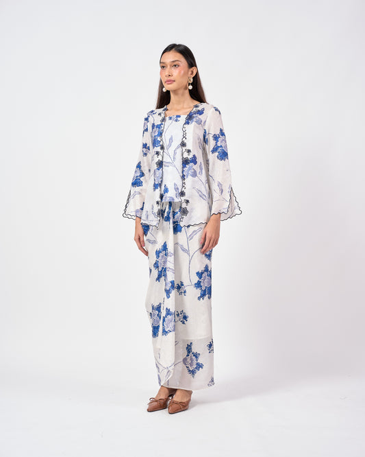 Airis Kebaya Pendek in White