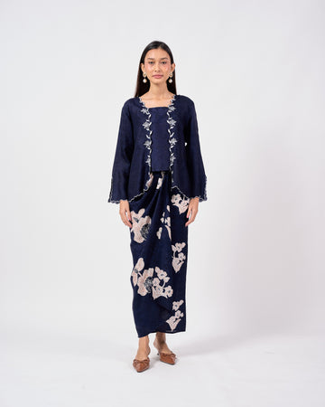 Airis Kebaya Pendek in Blue