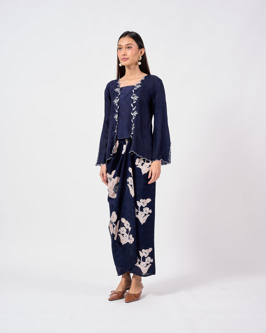 Airis Kebaya Pendek in Blue