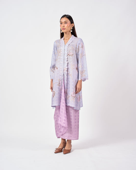 Wardah Kebarung in Blue