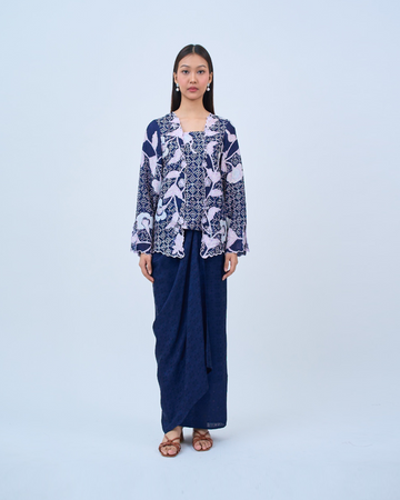 Airis Kebaya Pendek in Blue