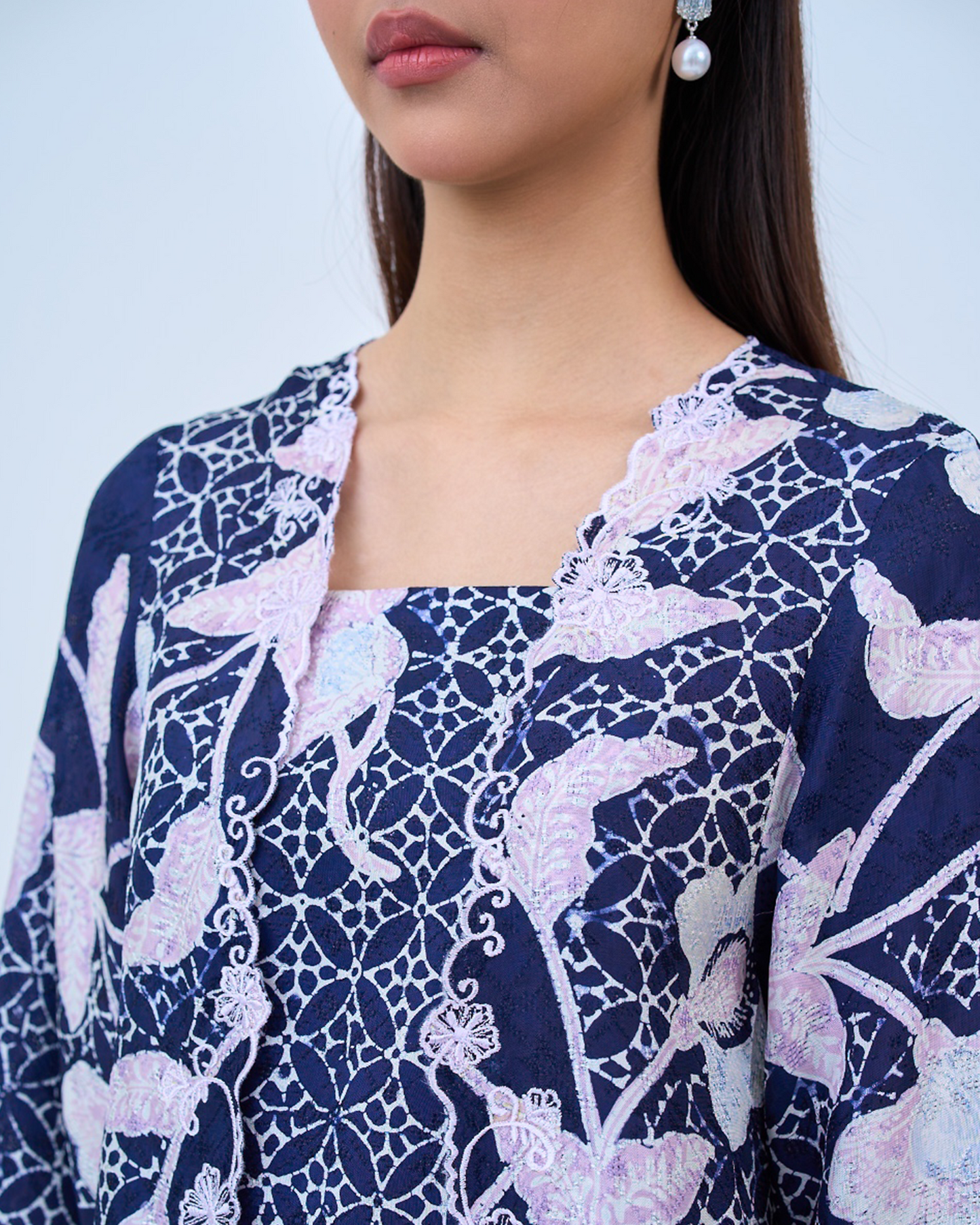 Airis Kutu Baru in Blue