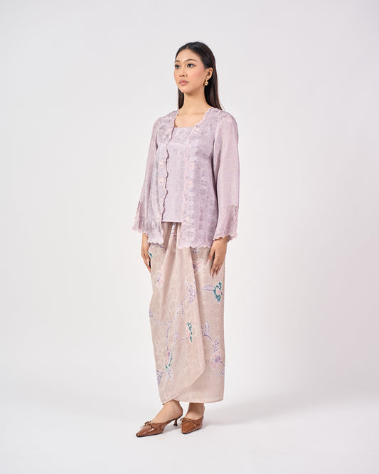 Airis Kebaya Pendek in Purple
