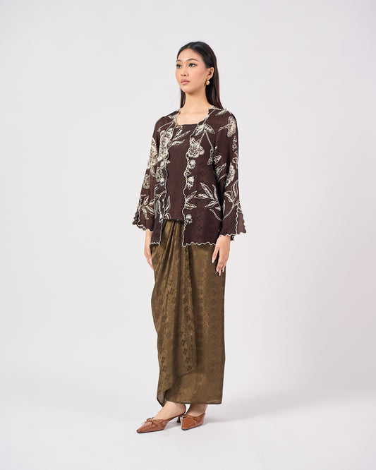Airis Kebaya Pendek in Brown