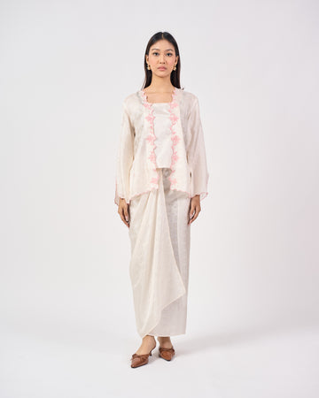 Airis Kebaya Pendek in Cream