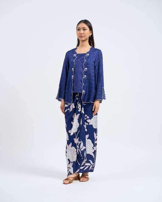 Airis Kebaya Pendek in Blue