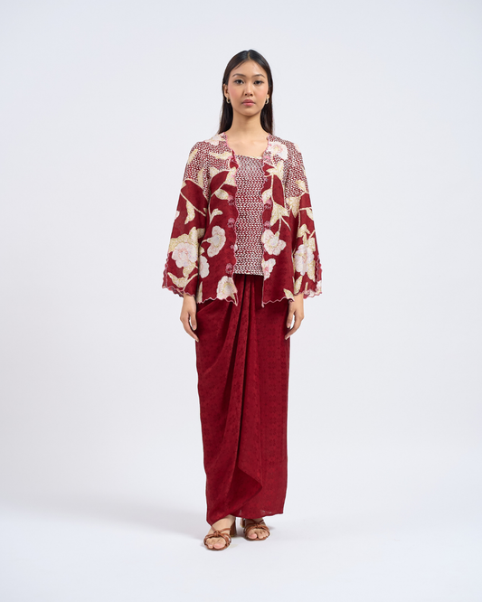 Airis Kebaya Pendek in Maroon