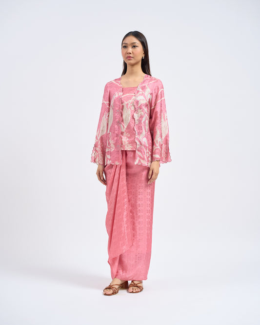 Airis Kebaya Pendek in Pink
