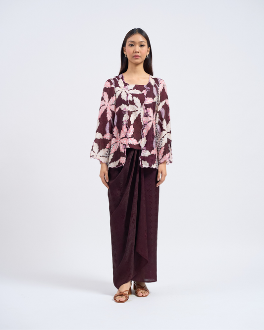 Airis Kebaya Pendek in Burgundy