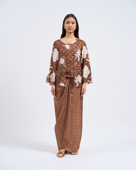 Airis Kebaya Pendek in Brown