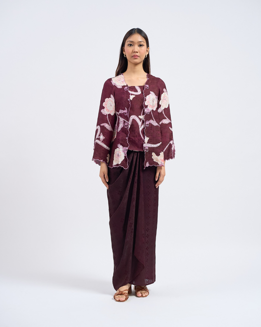 Airis Kebaya Pendek in Burgundy