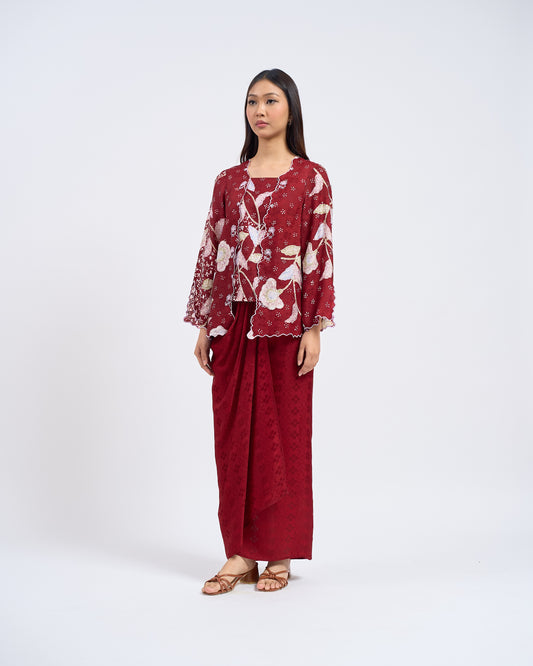 Airis Kebaya Pendek in Maroon