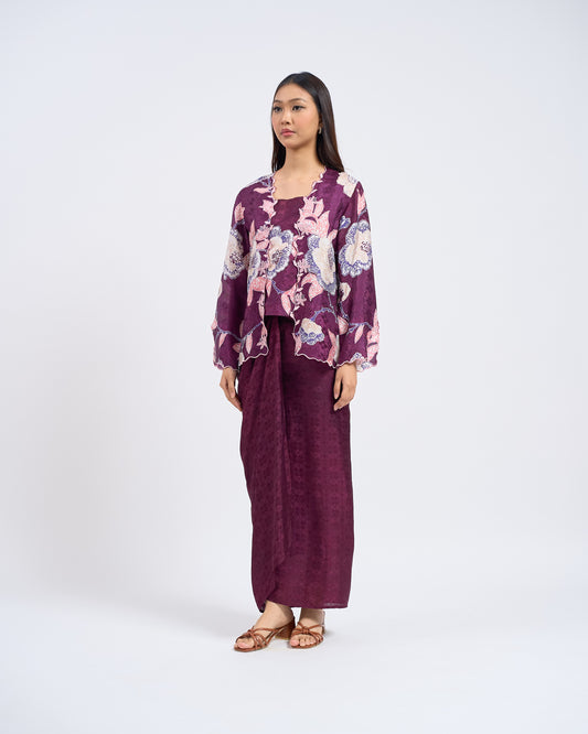 Airis Kebaya Pendek in Burgundy