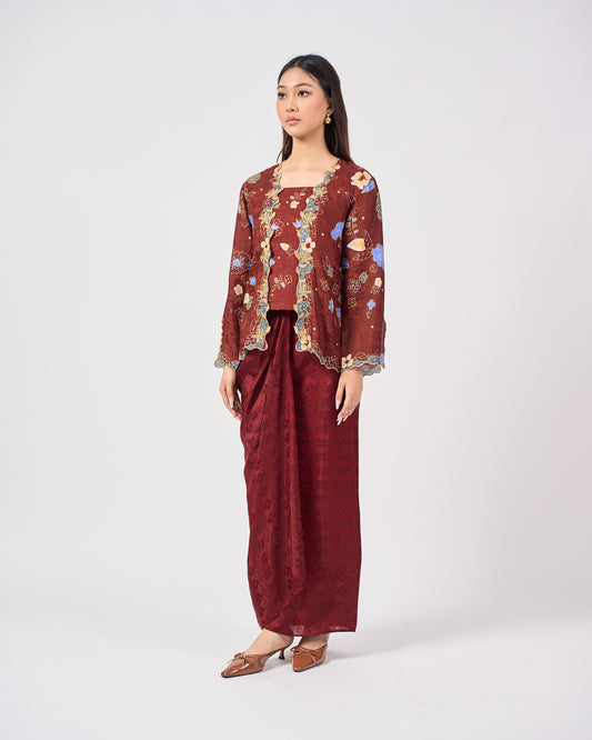 Airis Kebaya Pendek in Maroon