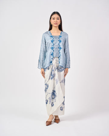 Airis Kebaya Pendek in Blue