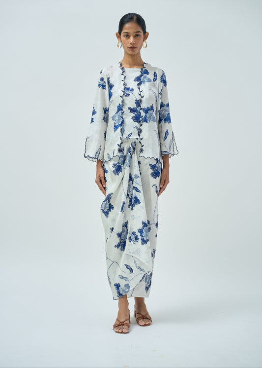 Airis Kebaya Pendek in White