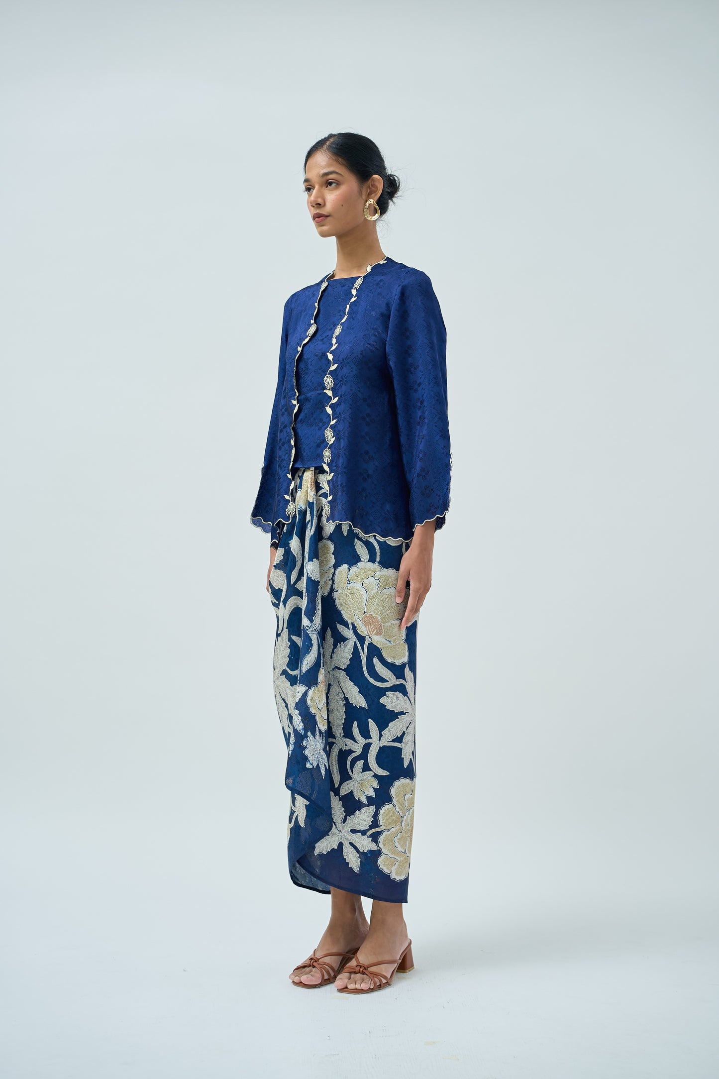 Kutu Baru AIRIS (05-18O BLU)