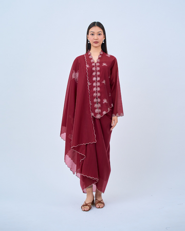 Laras Sutra II Cotton Set  in Maroon
