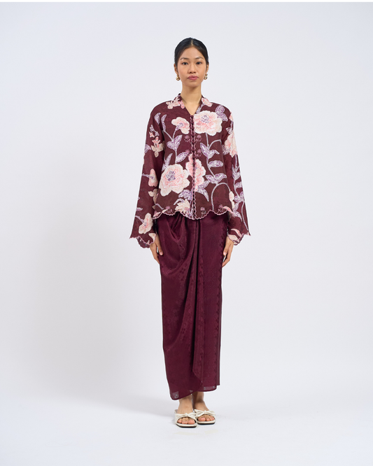Delia Kurung Pendek in Burgundy