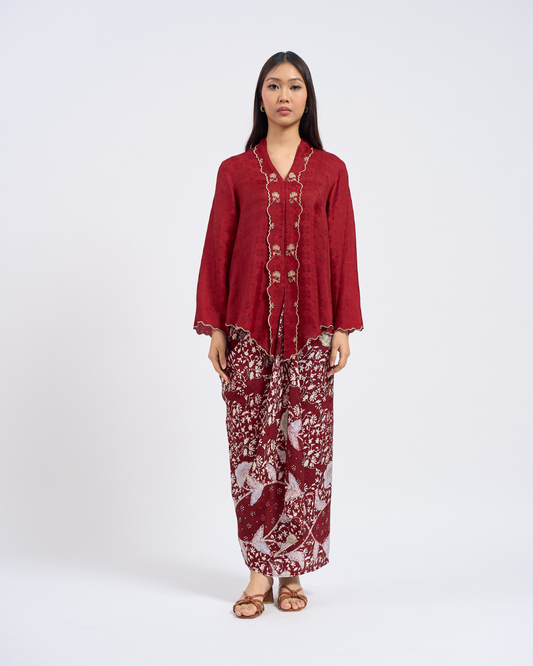 Juwita Kebaya Pendek in Red
