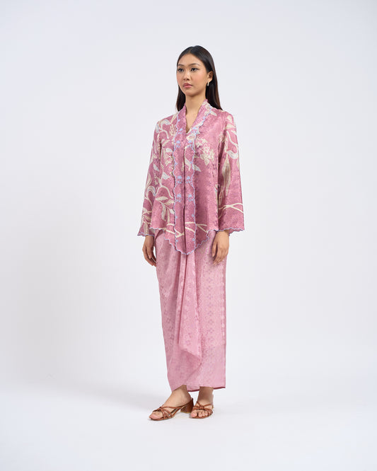 Juwita Kebaya Pendek in Purple