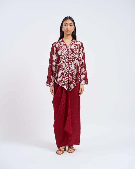 Juwita Kebaya Pendek in Maroon