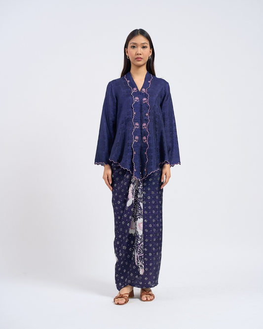 Juwita Kebaya Pendek  in Blue