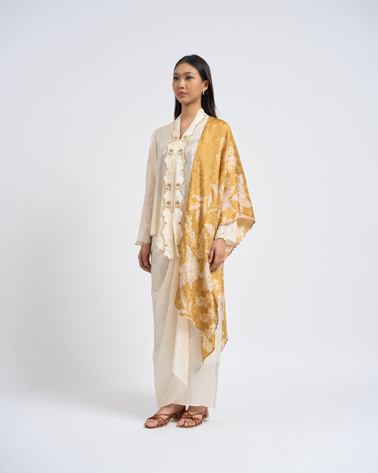 Juwita Kebaya Pendek Selendang in Yellow